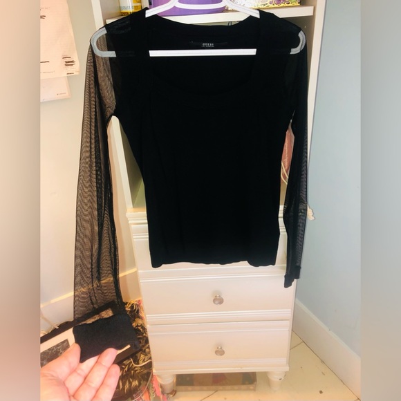 Guess Top - Picture 3 of 5